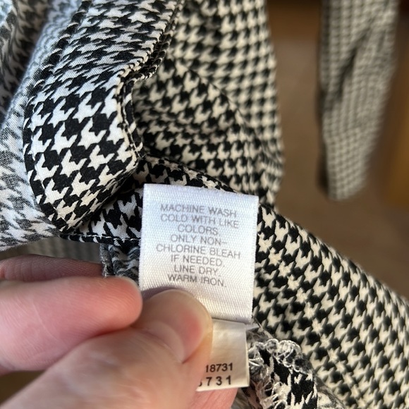 J Jill White Houndstooth Button Up Long Sleeve Rayon Shirt Size Medium - Picture 7 of 10